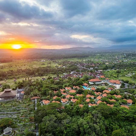 Taman Surgawi Resort&Spa Jasri Bagian luar foto