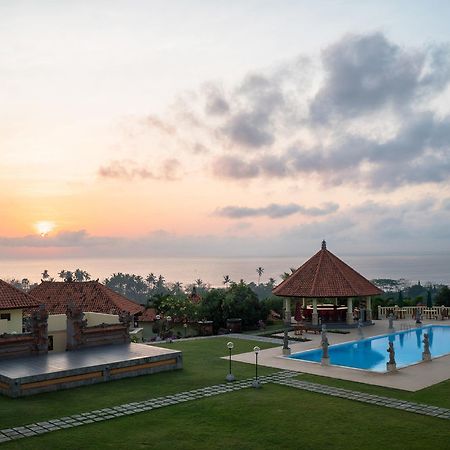 Taman Surgawi Resort&Spa Jasri Bagian luar foto