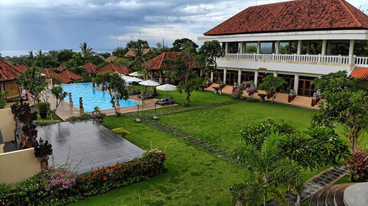 Taman Surgawi Resort&Spa Jasri Bagian luar foto